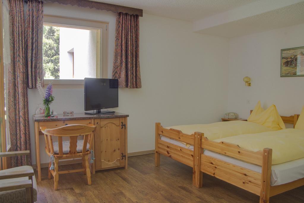 Hotel Waldhaus Bettmeralp Room photo